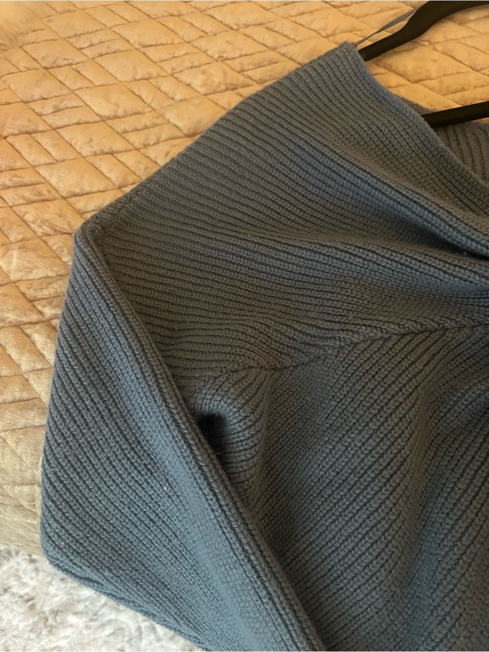 Twist-Front Ribbed V-Neck Sweater - Blue - Picture 7 of 8